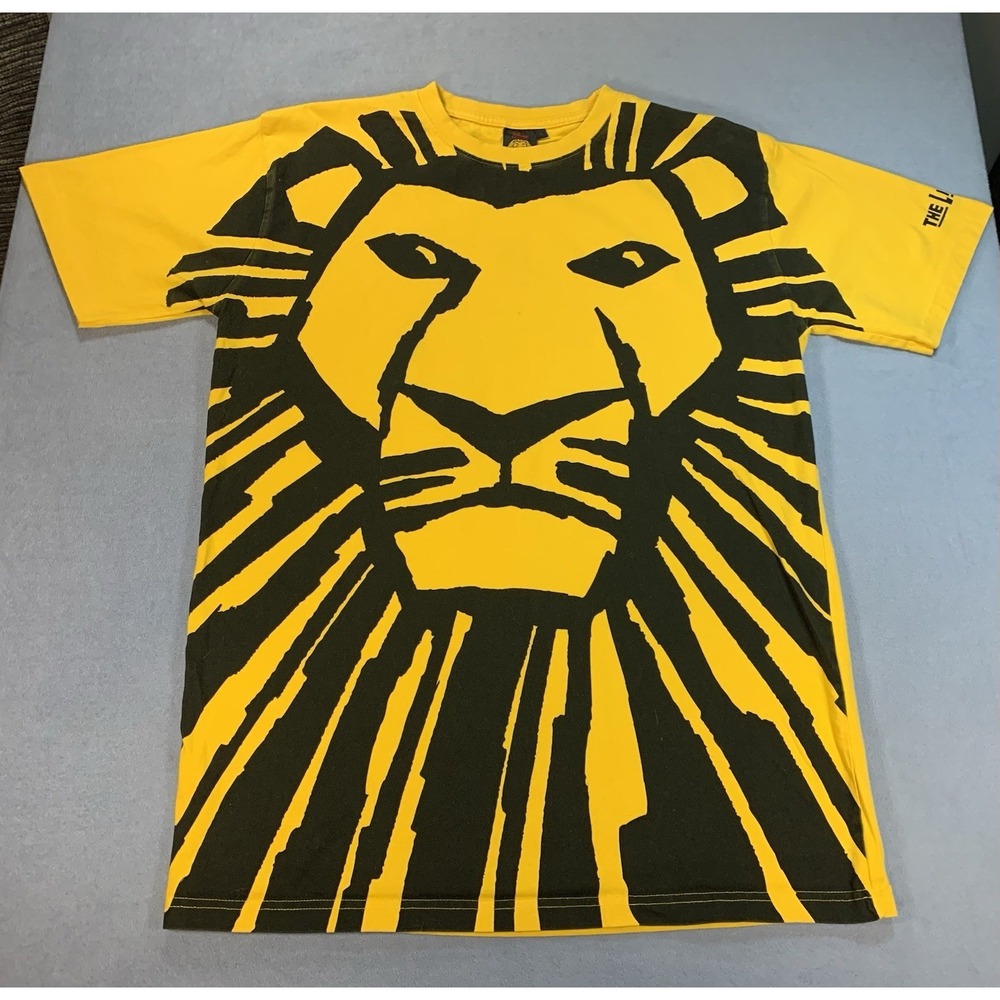 Disney The Lion King T-Shirt Mens Large Yellow Broadway Musical AOP Graphic